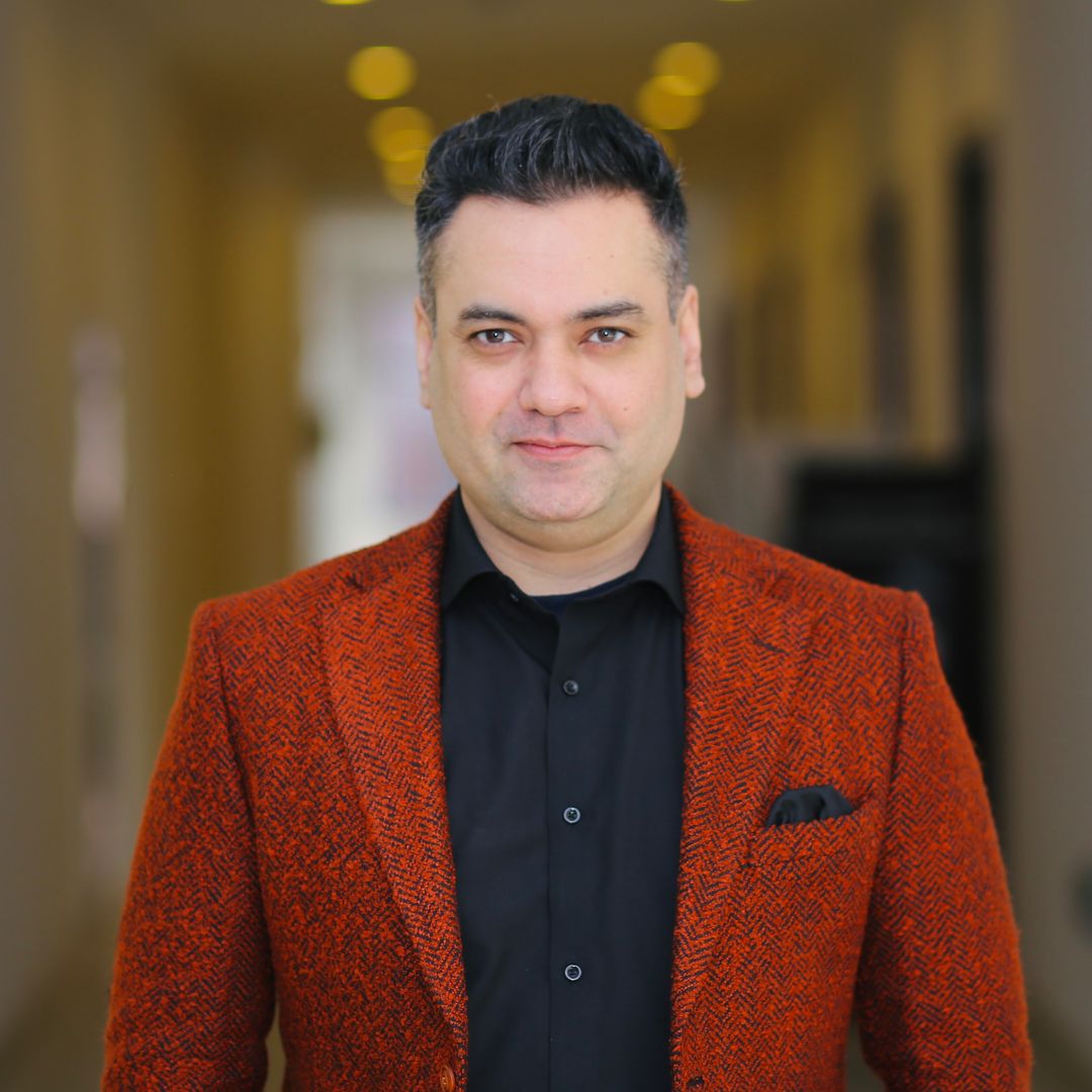 Syed Asbar Ali, Pakistani multi-platform creator, entrepreneur, and SEO expert with 109K YouTube subscribers, on Collabscafe