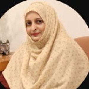 Uzma Babar (Chef Uzma), Pakistani food YouTube creator with 378K subscribers, on Collabscafe